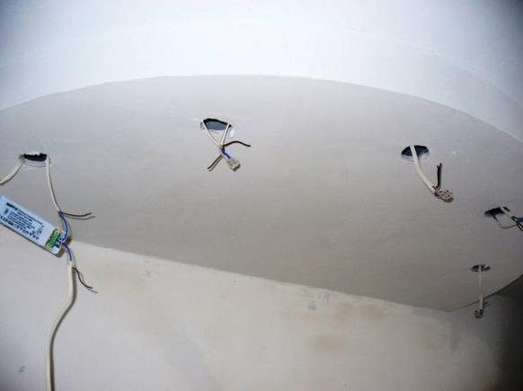 Светодиодные светильники в подвесной потолок