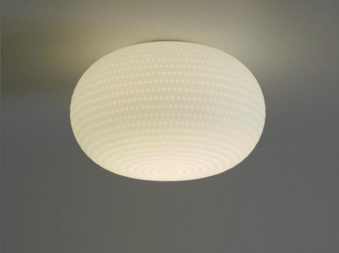 Как установить светодиодные лампы на потолок