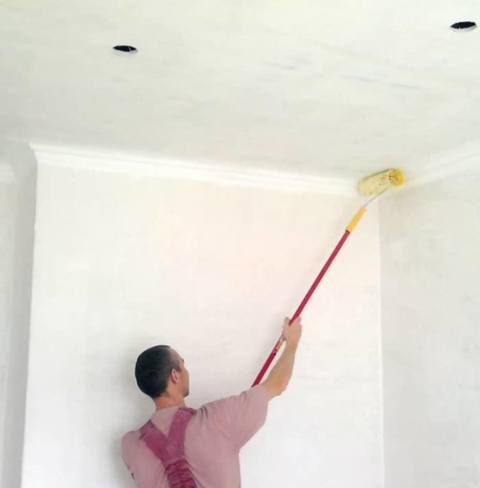 Как обновить потолок покрашенный побелкой
